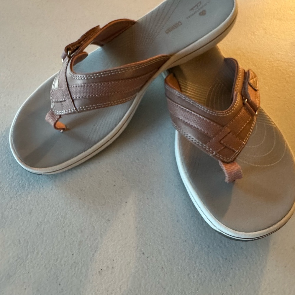 Clark’s Cloudstepper Flip Flops